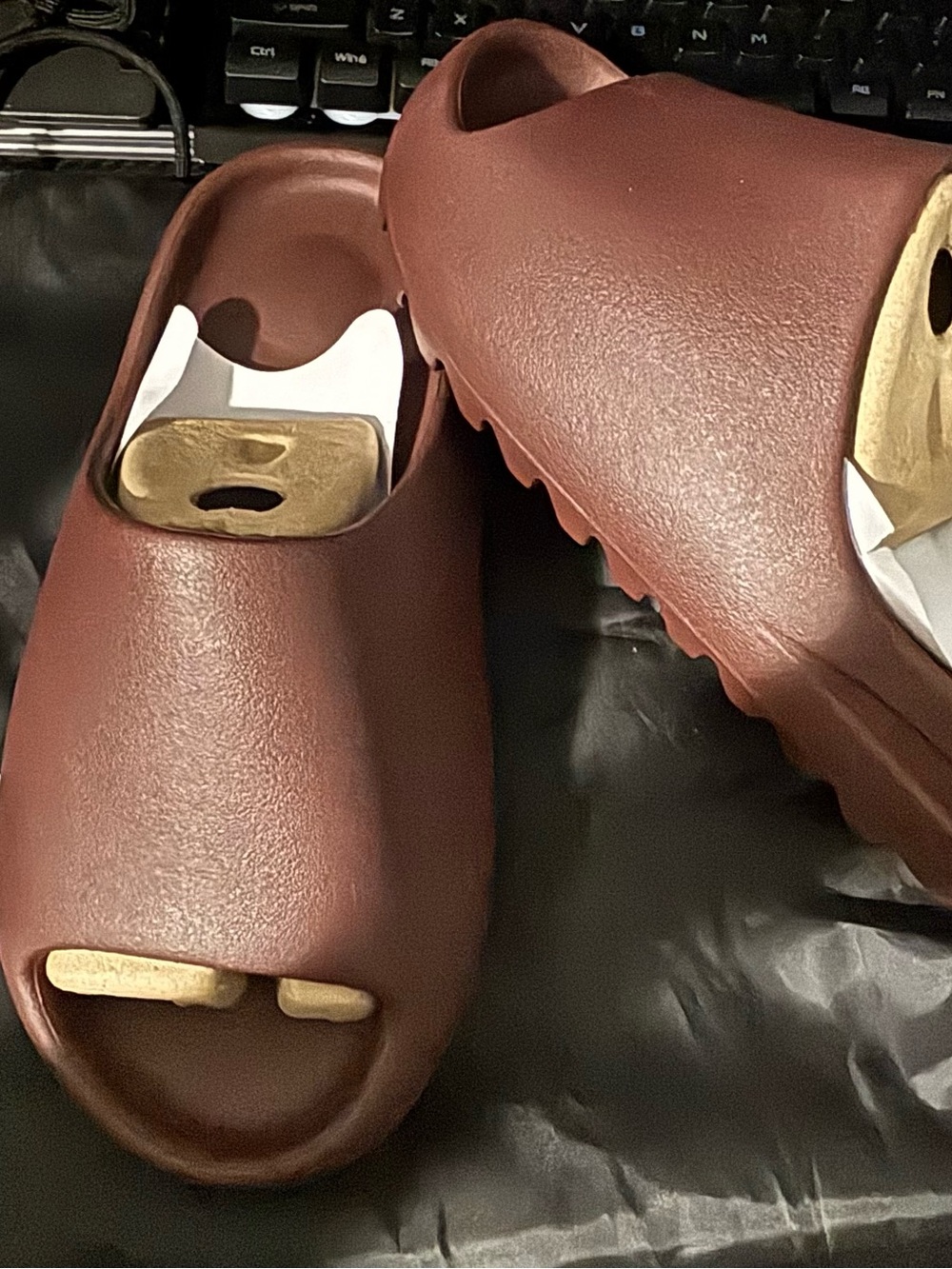 Yeezy Slide Fudge